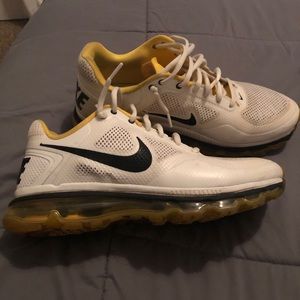 Nike Air Max - Size 10